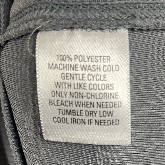 Cascade Sport Medium Active Workout Tank Top Yoga Running Gym Athletic - Picture 5 of 6